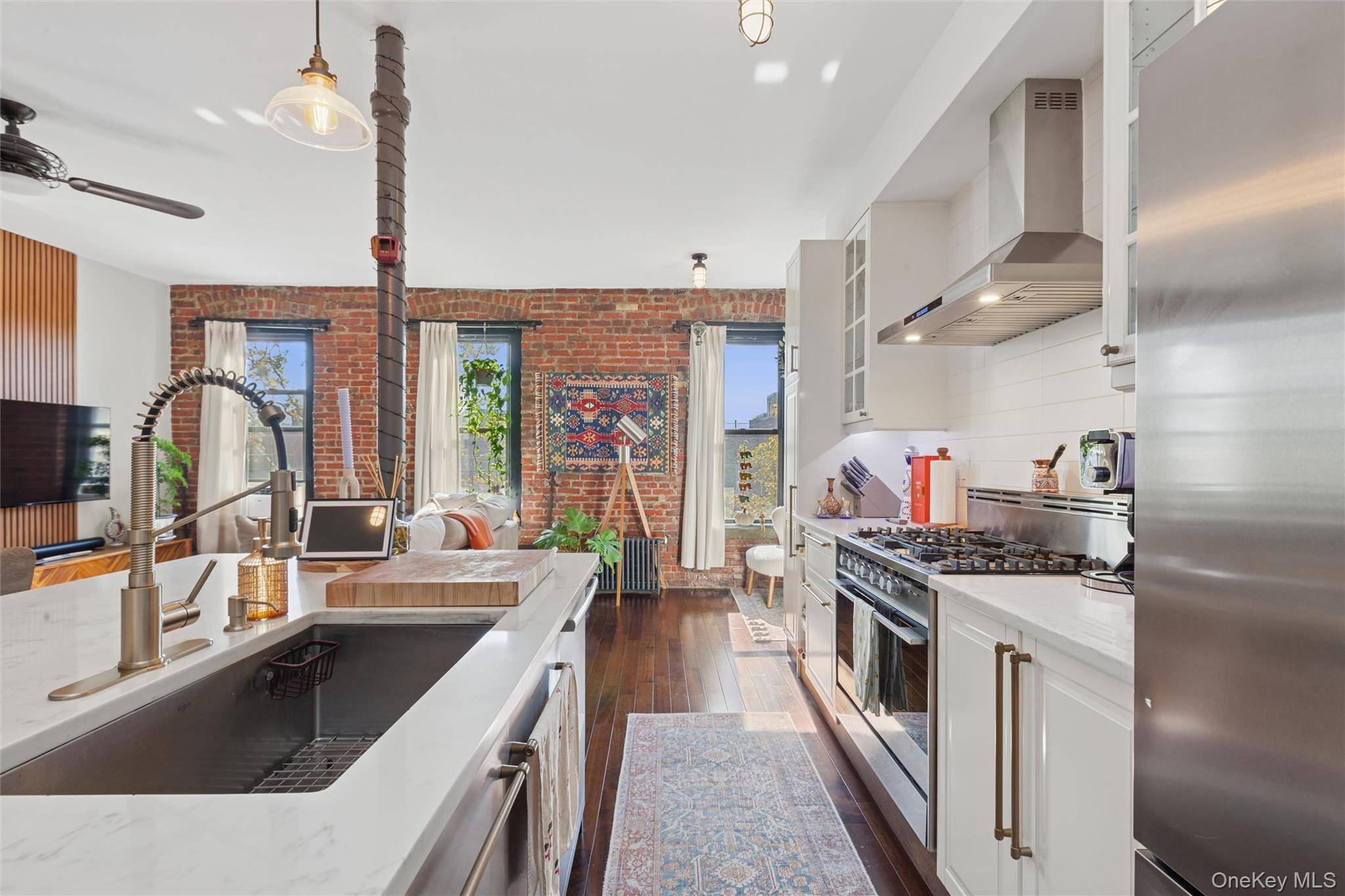 8374 Talbot ST #6F, Kew Gardens, NY 11415