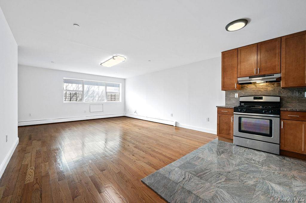 13909 34th AVE, Flushing, NY 11354