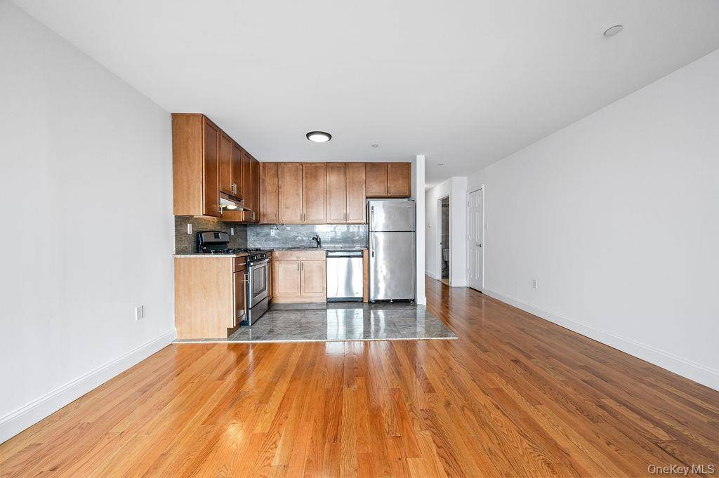 13909 34th AVE, Flushing, NY 11354