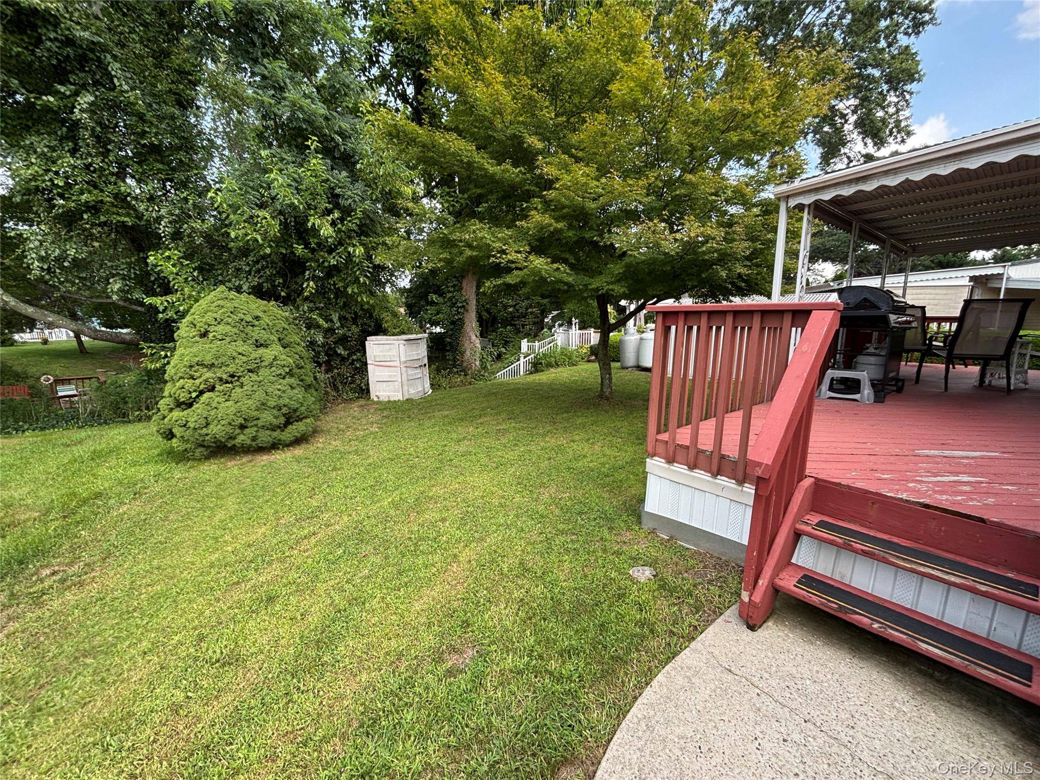 1661 Old Country RD #417, Riverhead, NY 11901