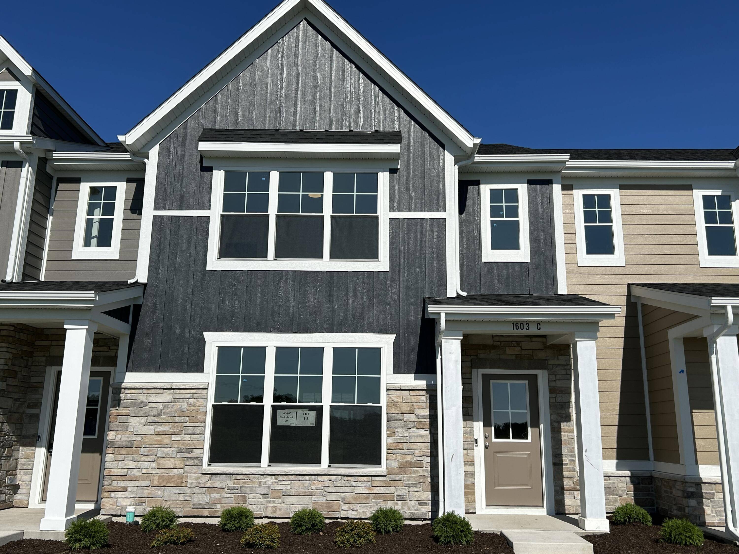 1603 Parkside Lane #C, Dyer, IN 46311