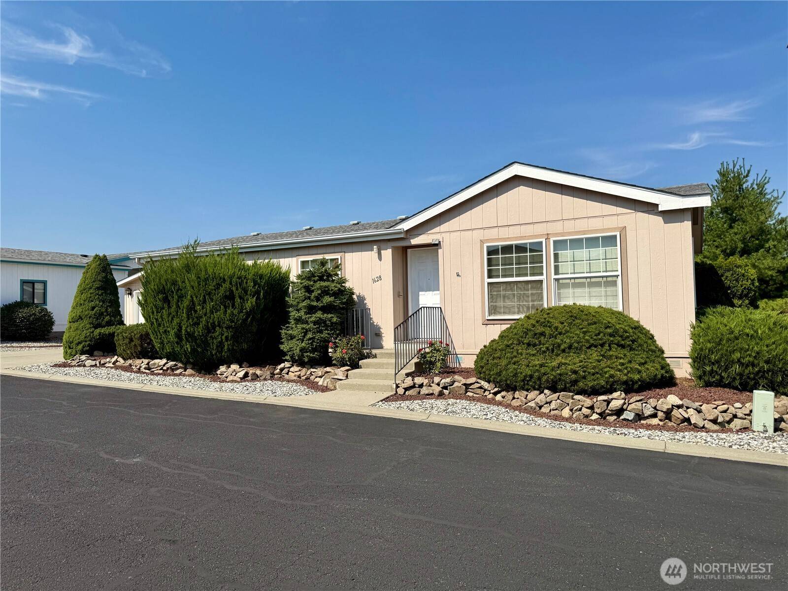 1628 Pleasant AVE, Wenatchee, WA 98801