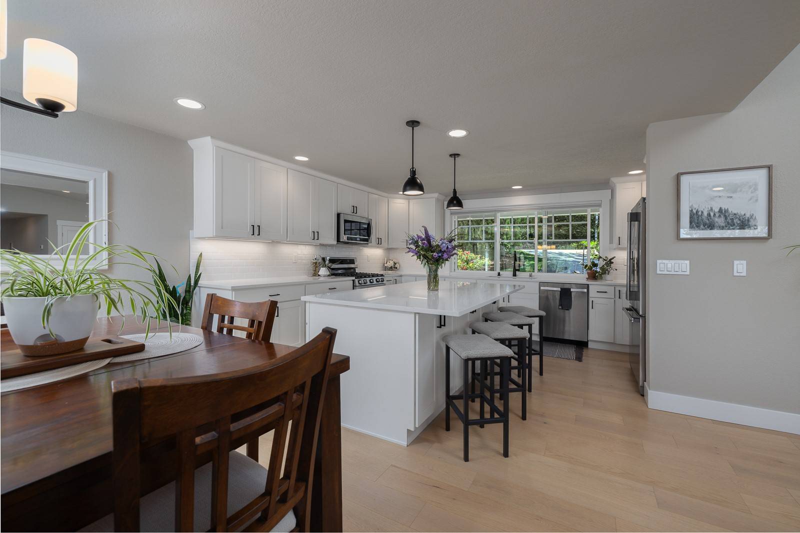 17407 3rd AVE SE, Bothell, WA 98012