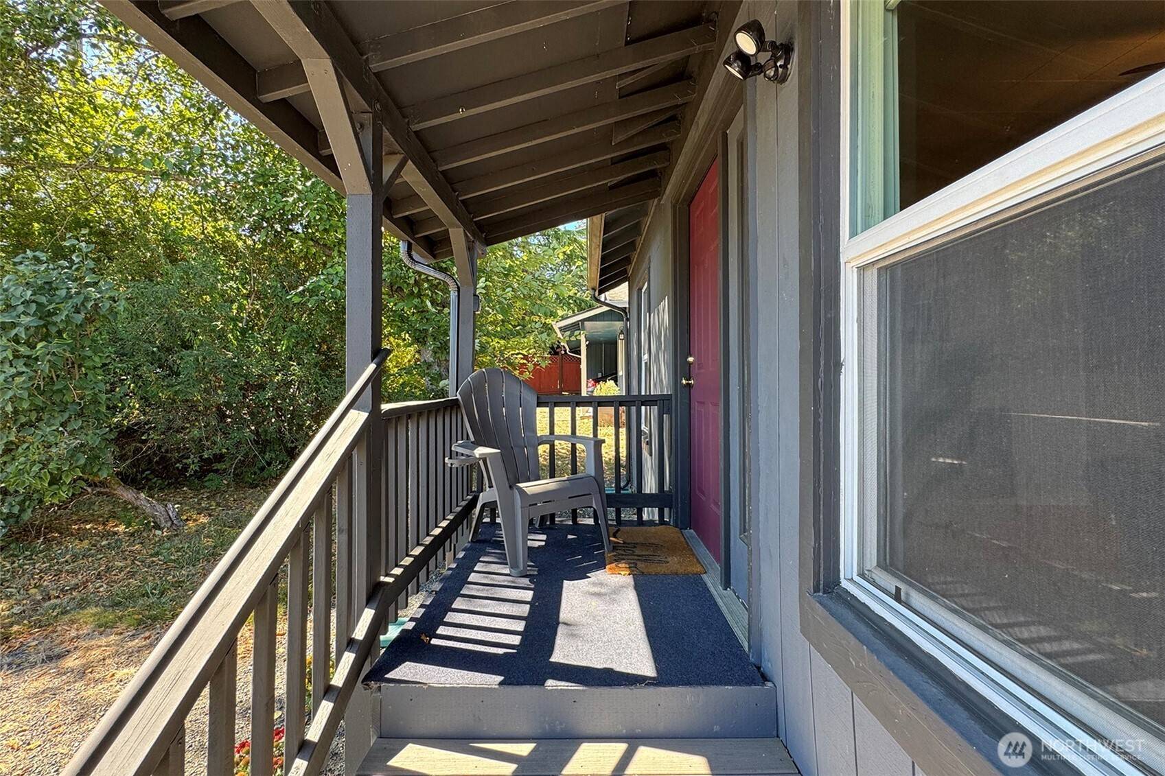 1031 W Glenwood ST, Port Angeles, WA 98363