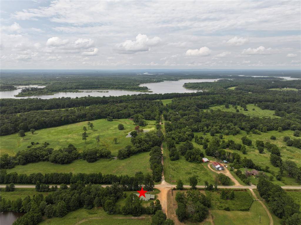 5565 Slim RD, Valliant, OK 74764
