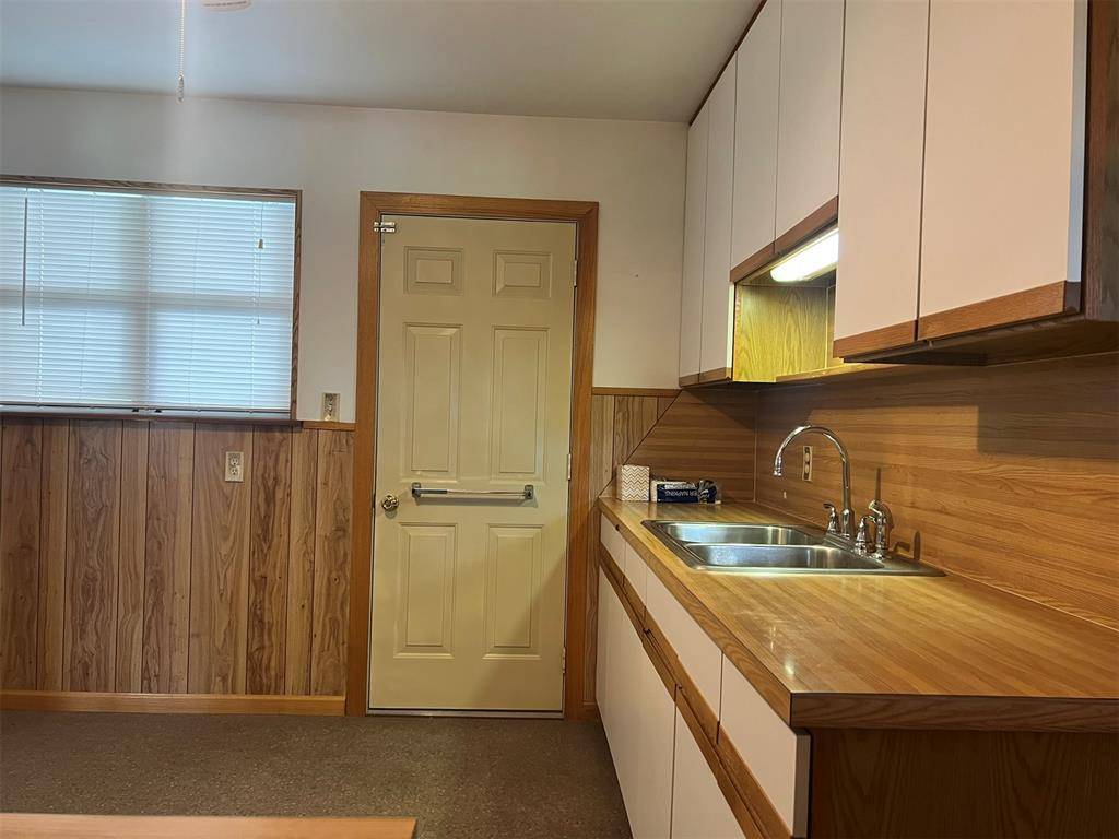 2221 SW 42nd ST, Oklahoma City, OK 73119