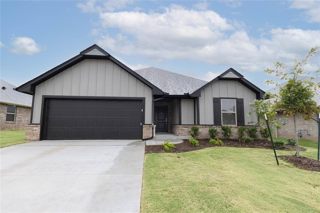 9228 NW 86th ST, Yukon, OK 73099