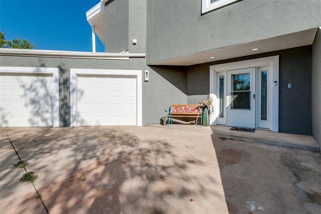 5100 Burr Oaks RD, Oklahoma City, OK 73105