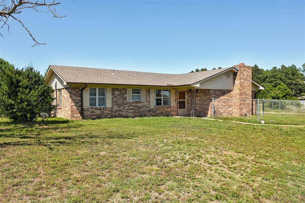 34304 Lake RD, Shawnee, OK 74801