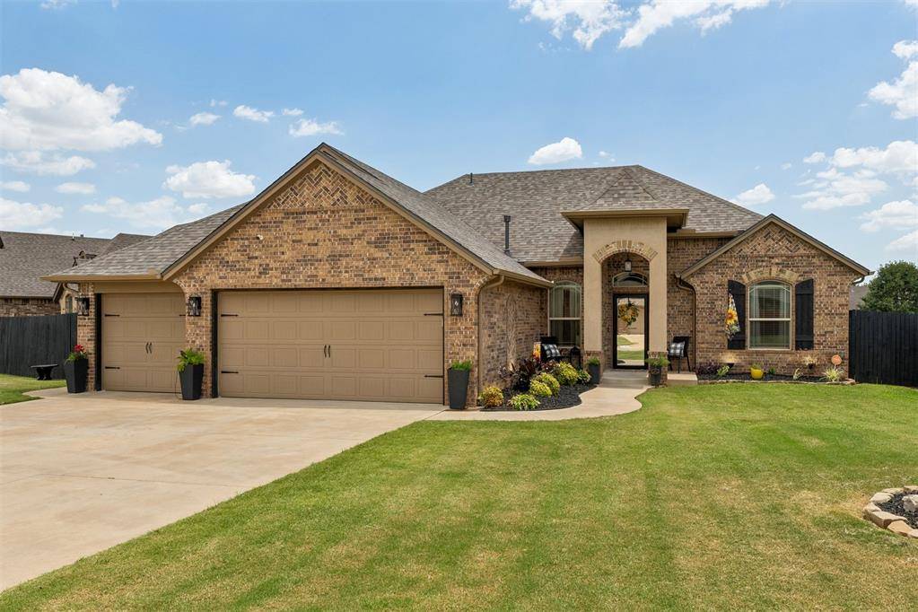 11708 SW 20th ST, Yukon, OK 73099