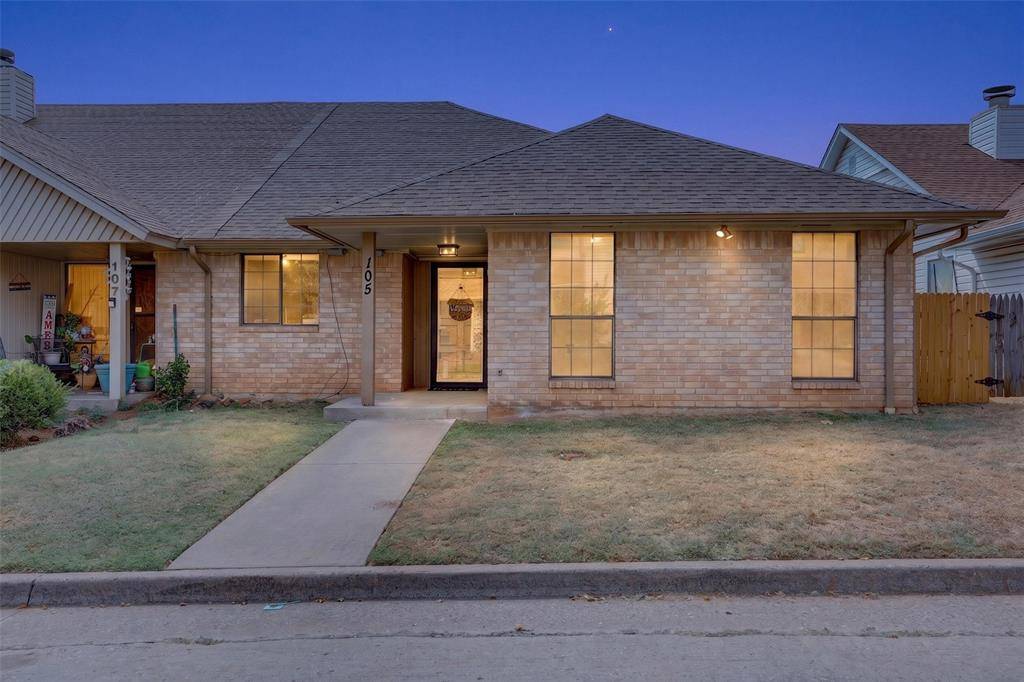105 Village Oaks DR, Oklahoma City, OK 73130