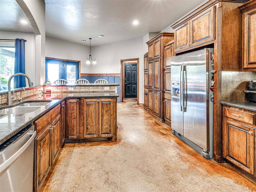 4608 Shoreside DR, Tuttle, OK 73089
