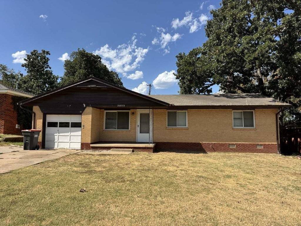 20933 Gold ST, Harrah, OK 73045