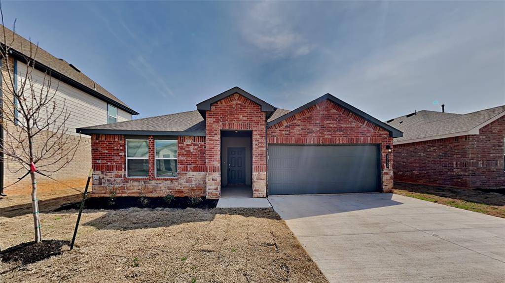 2740 Dennis DR, Oklahoma City, OK 73099
