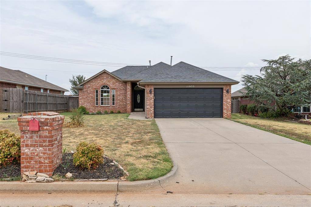 11933 NW 7th ST, Yukon, OK 73099