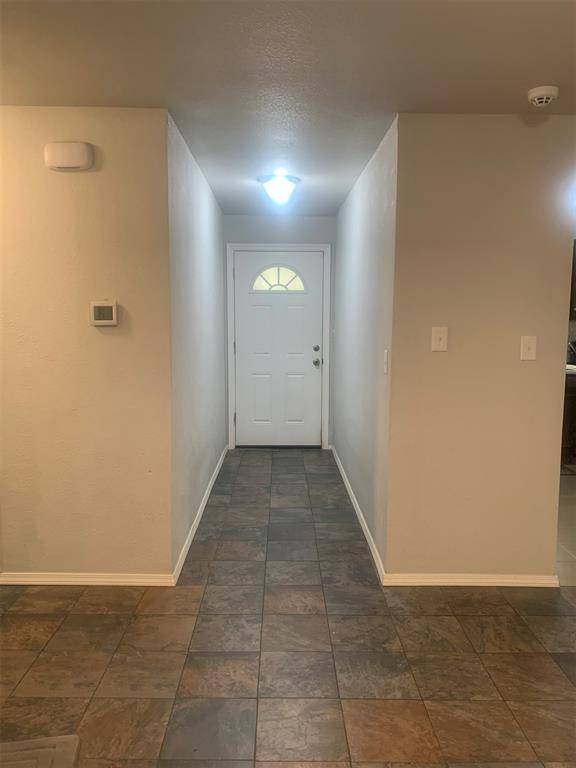 1334 N Nail Pkwy, Moore, OK 73160