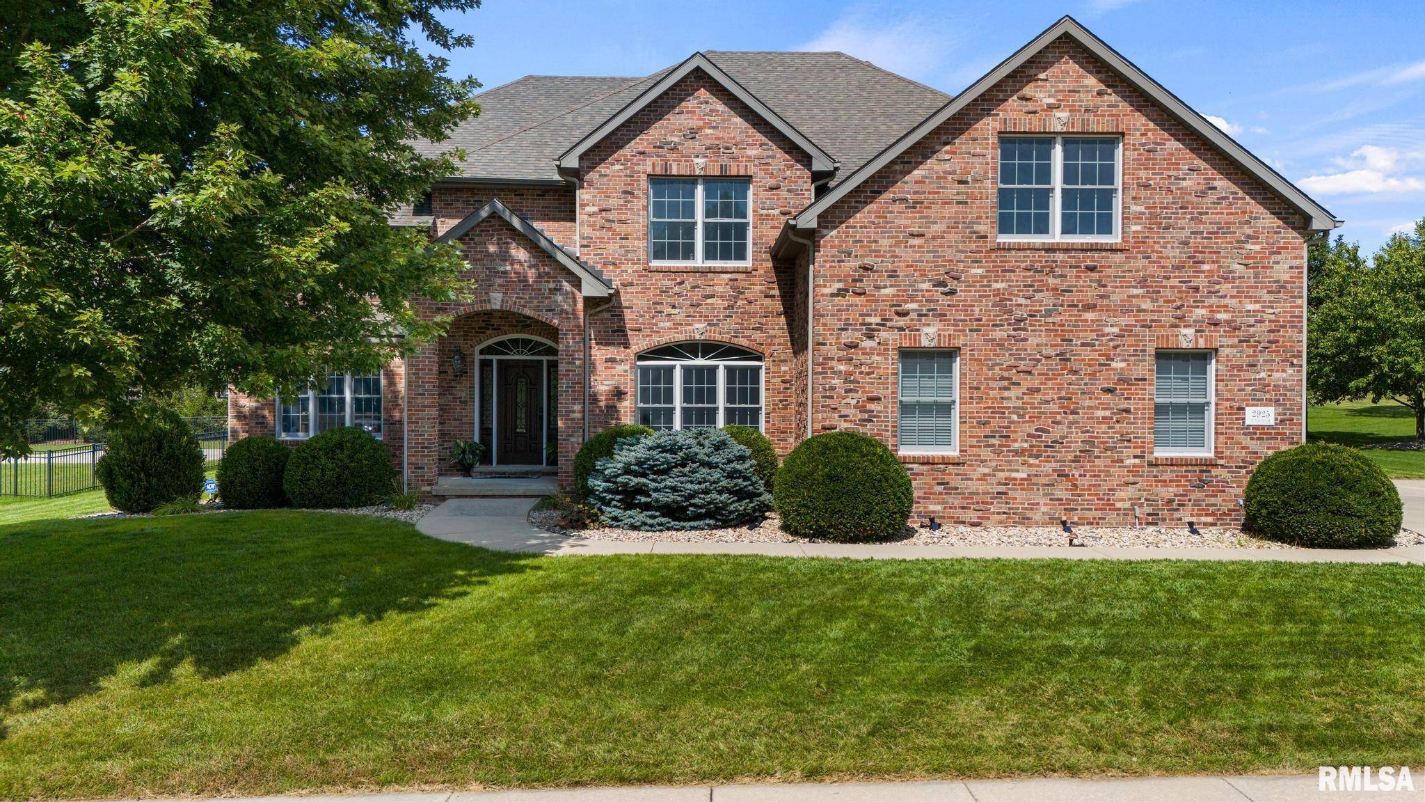 2925 W PLAYDEN DR, Peoria, IL 61615