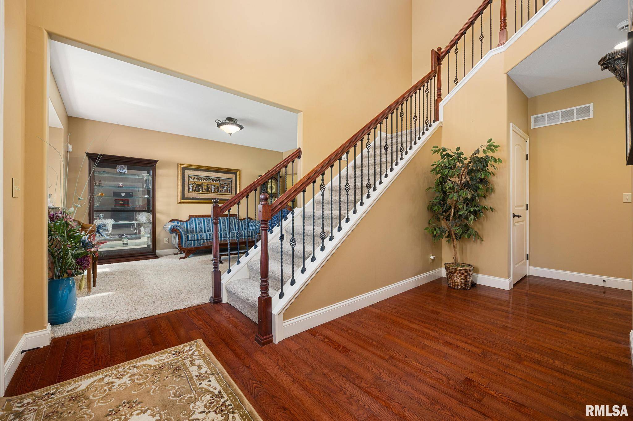 2925 W PLAYDEN DR, Peoria, IL 61615