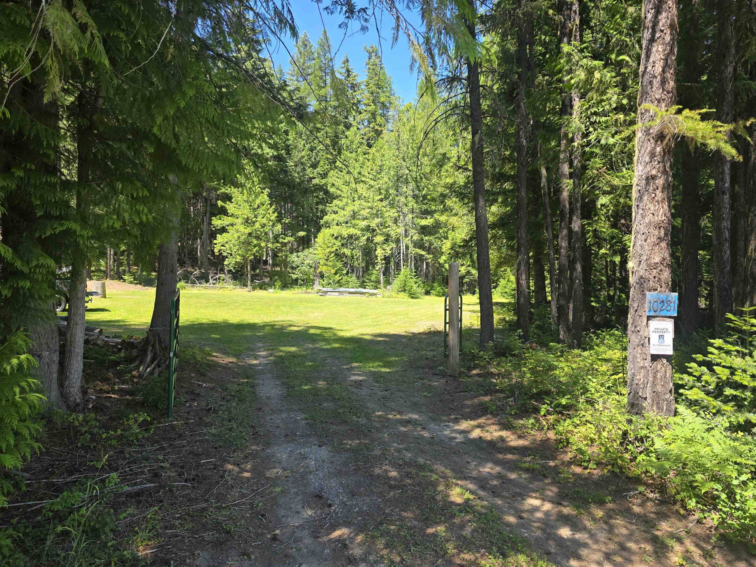 10281 Boundary Rd, Metaline, WA 99152