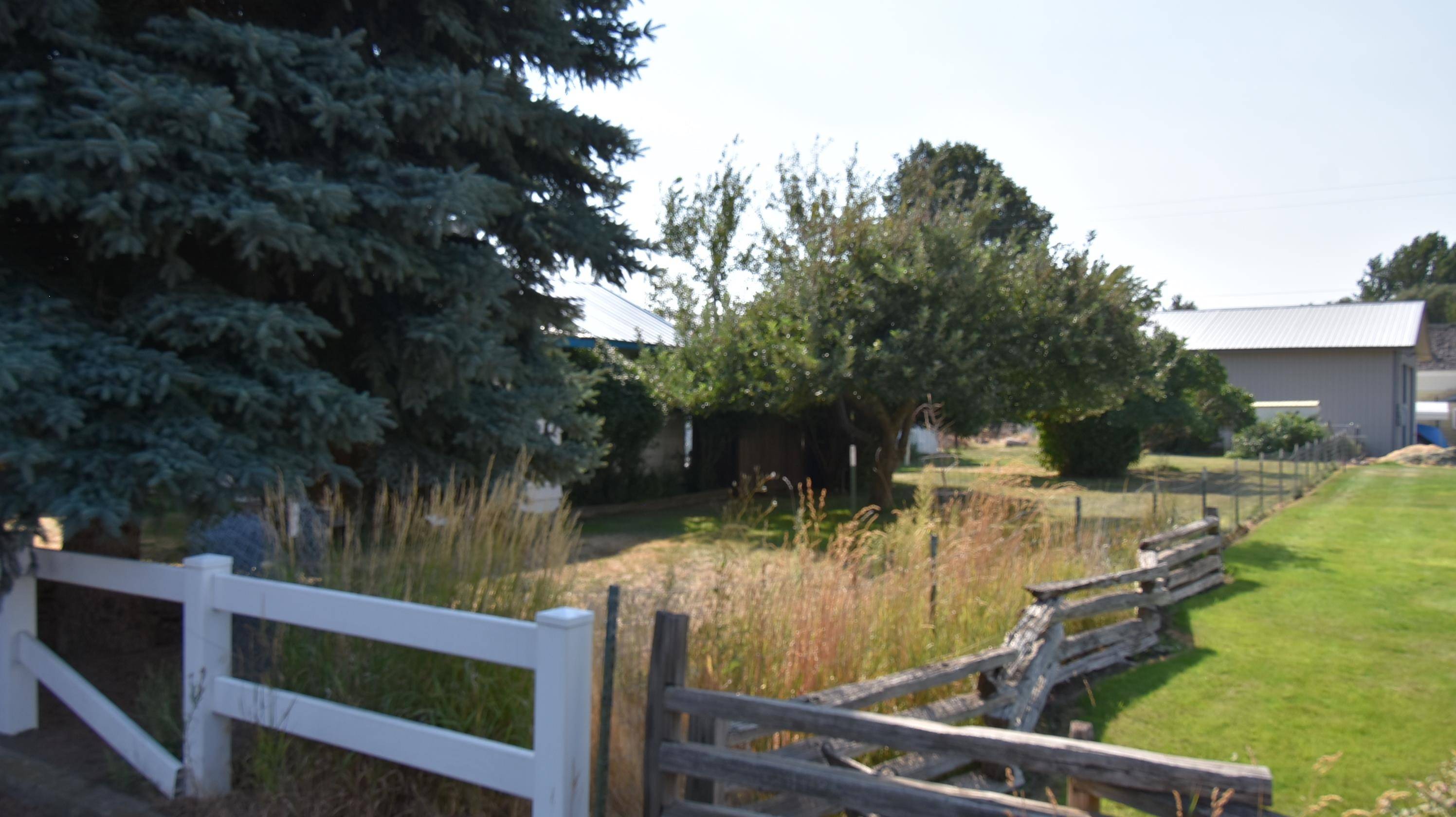 434 NE North Ave, Wilbur, WA 99158