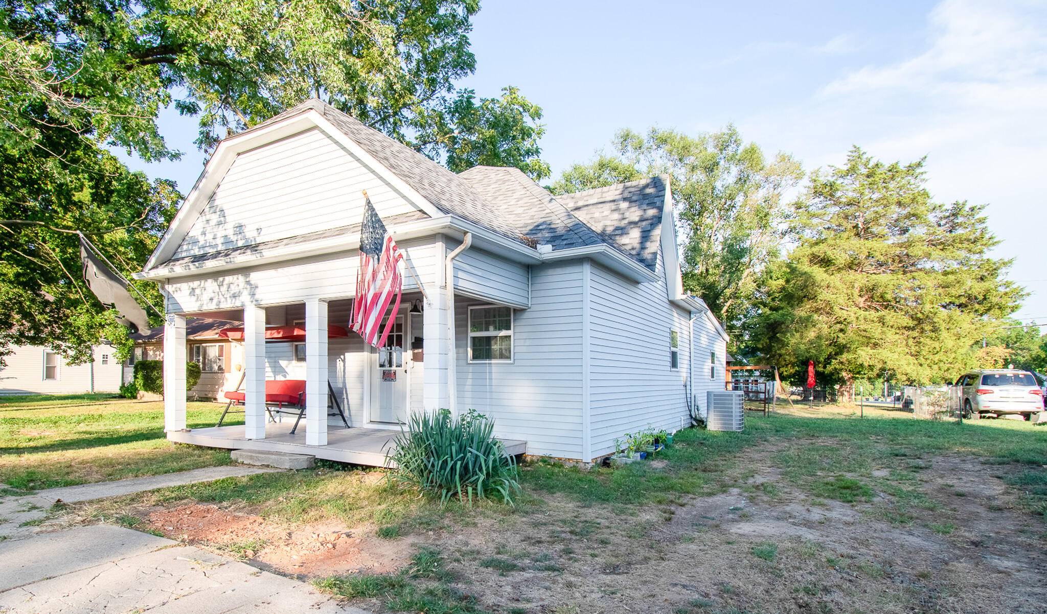 1201 Mill ST, Cassville, MO 65625
