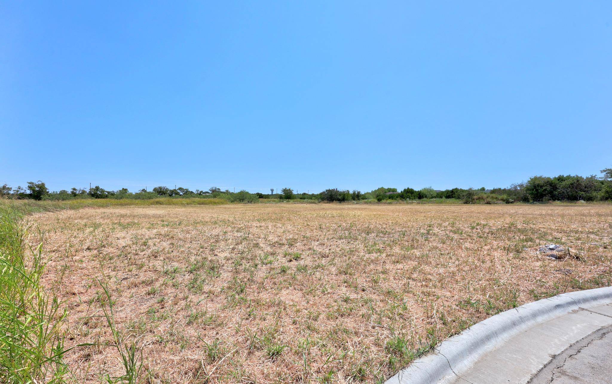 2062 Botts DR, Salado, TX 76571