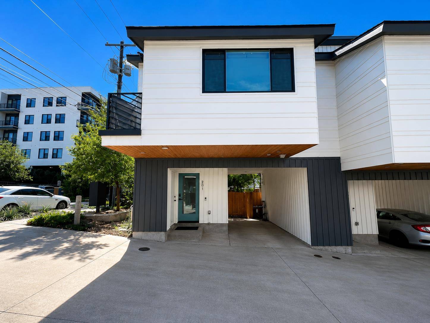 913 Duncan LN #201, Austin, TX 78705