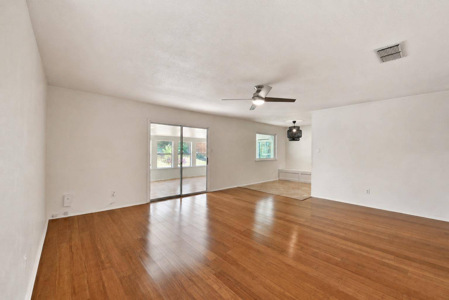 8411 Romney RD, Austin, TX 78748