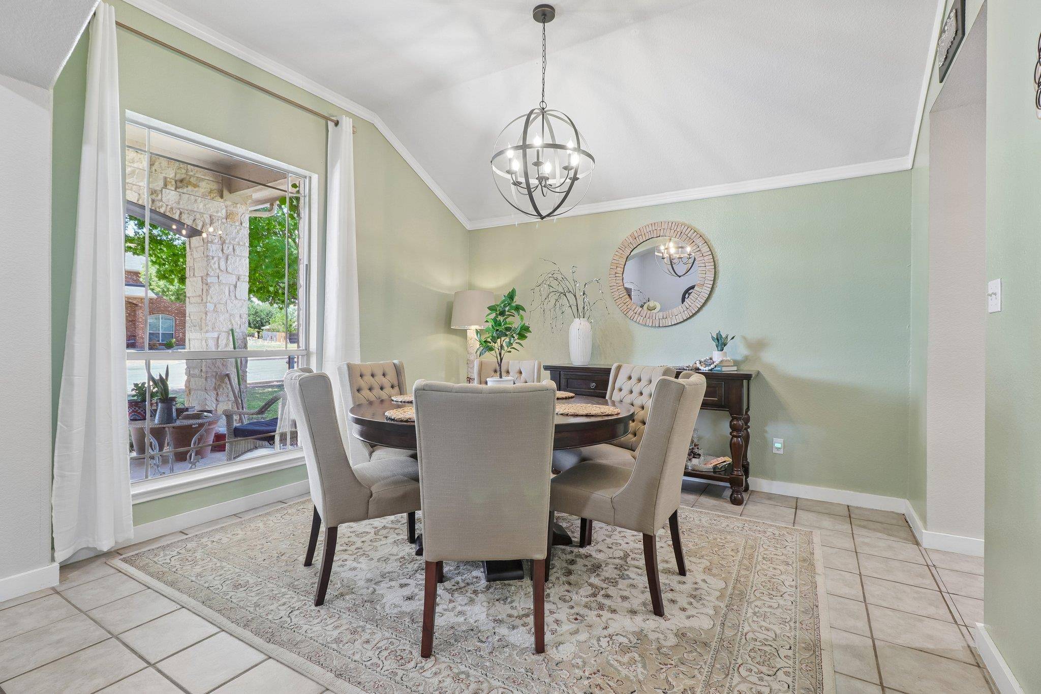 302 Lone Star BLVD, Hutto, TX 78634