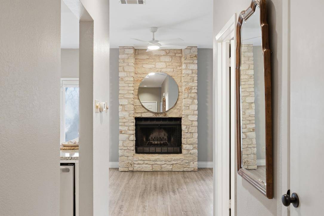 2201 Lakeway BLVD #25, Lakeway, TX 78734