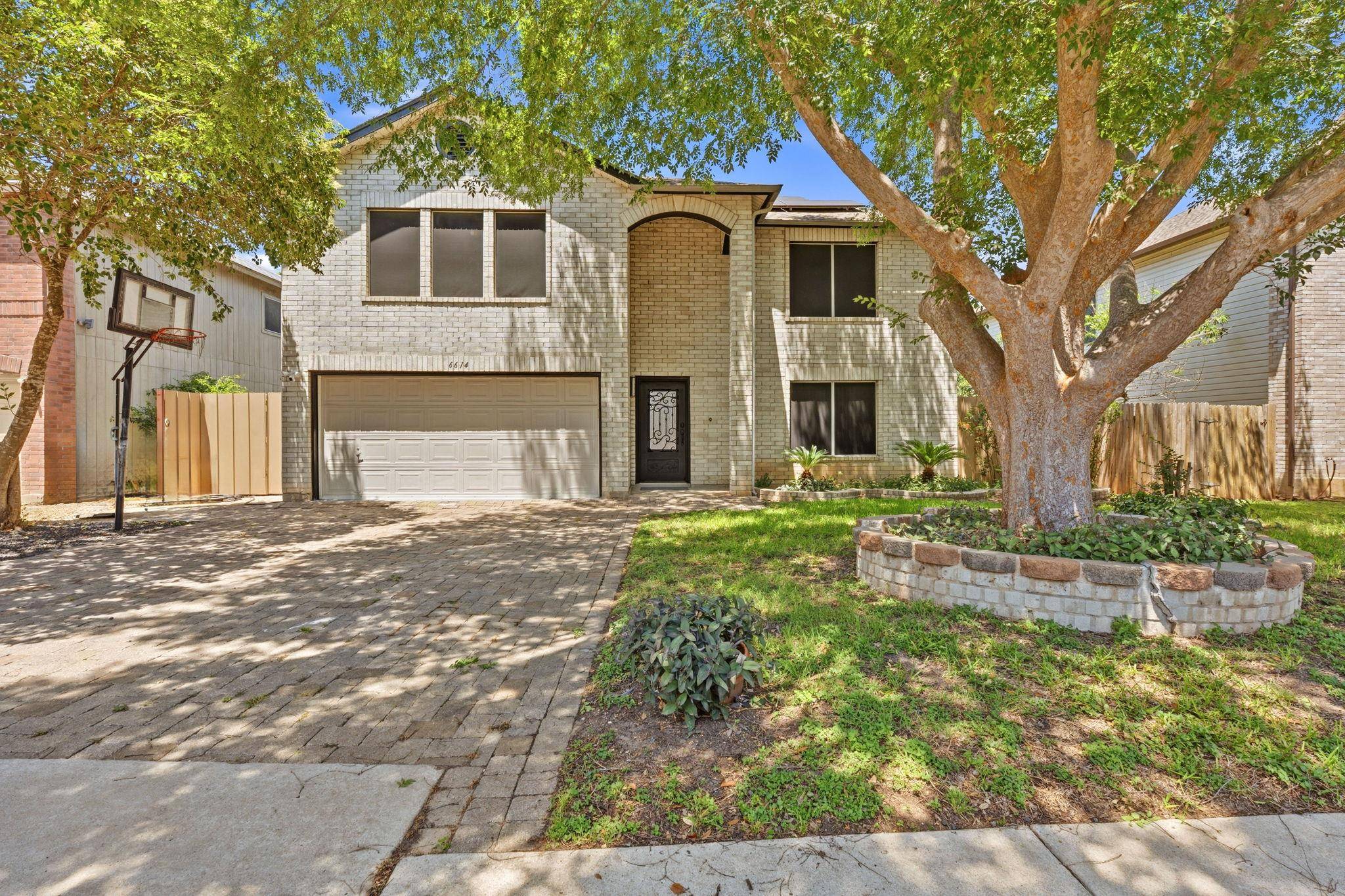 6614 Roseborough DR, Austin, TX 78747