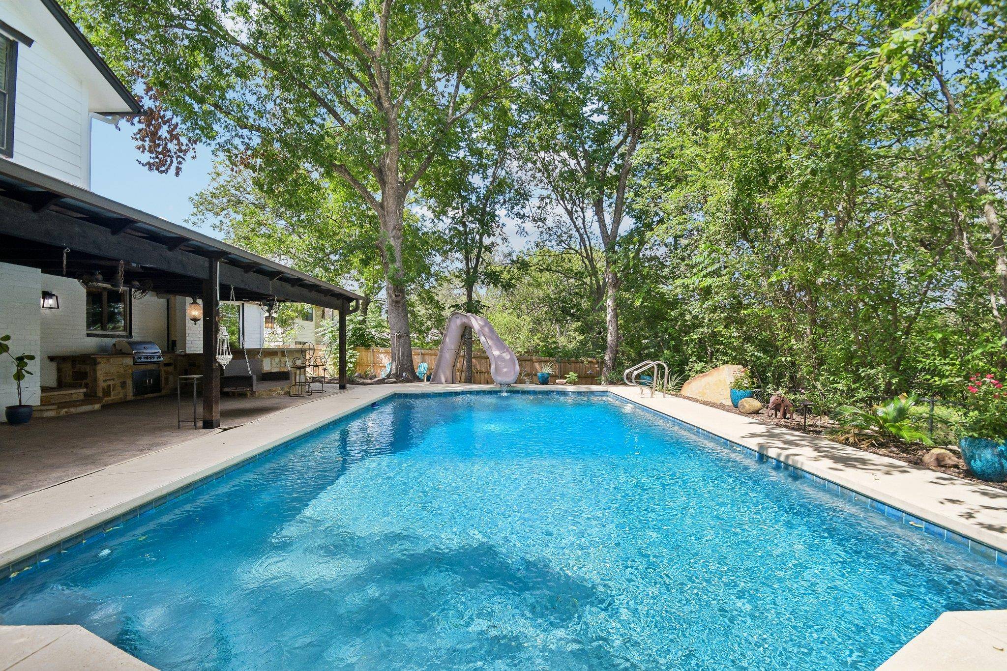 9203 Comburg DR, Austin, TX 78748