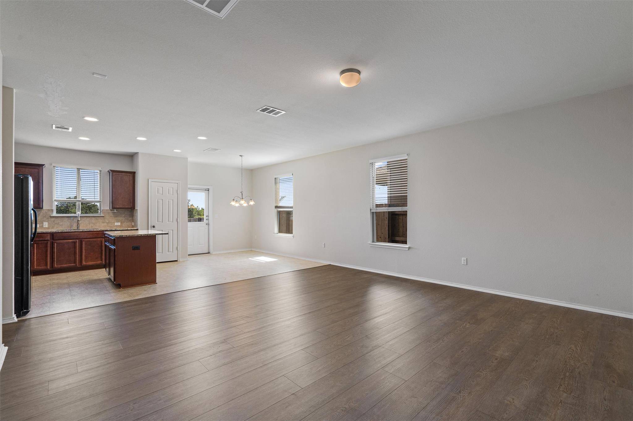 146 Russet TRL, Georgetown, TX 78628