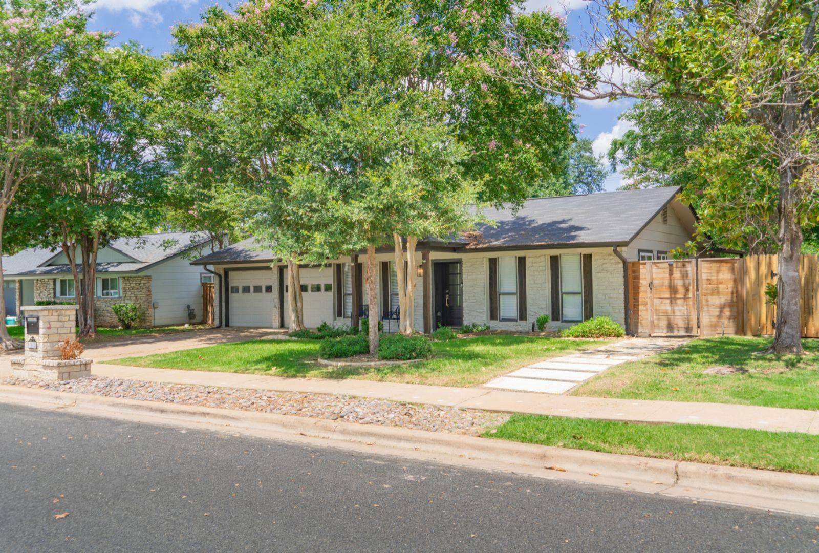 7002 Whispering Oaks DR, Austin, TX 78745