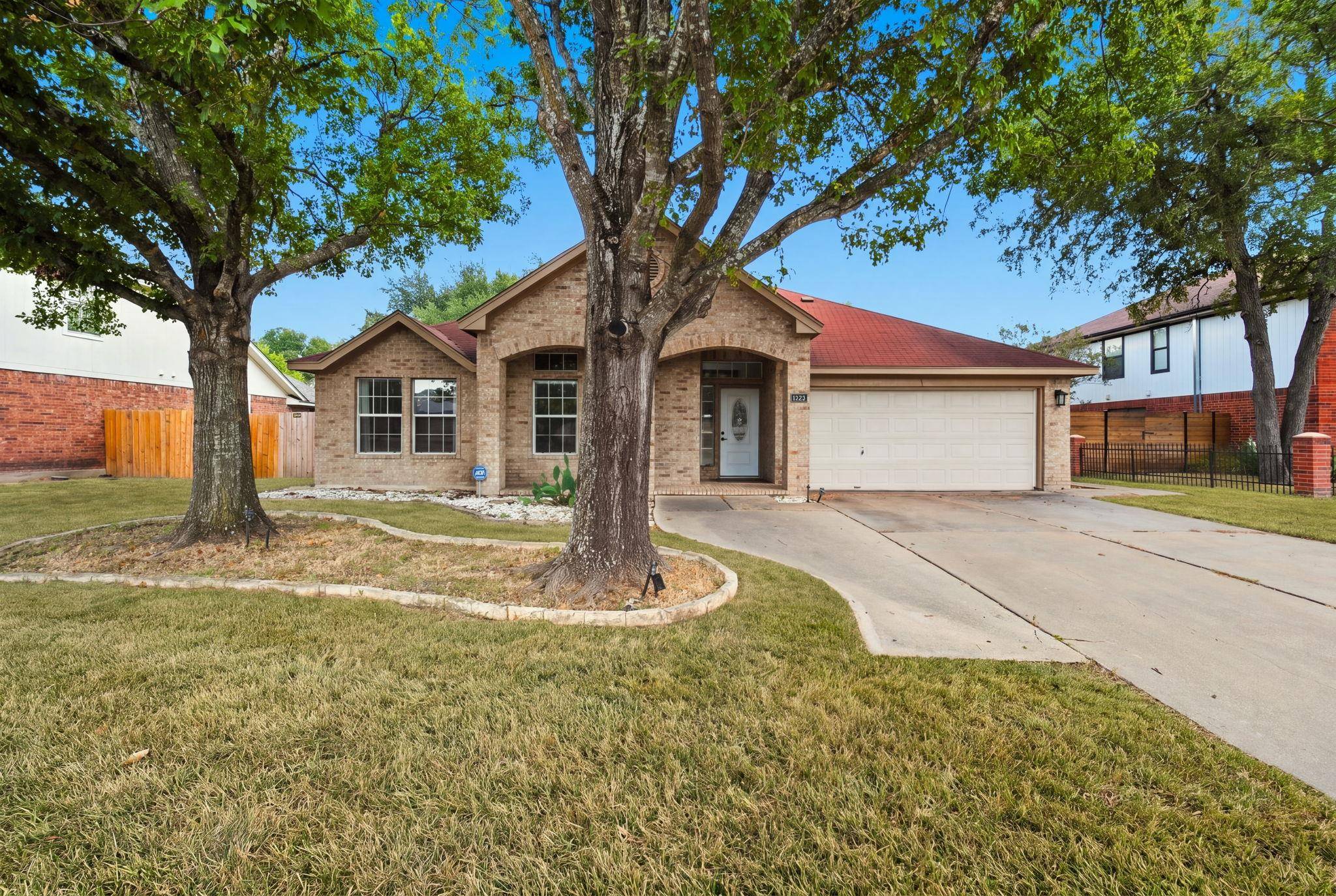 1319 Rocky Creek DR, Pflugerville, TX 78660