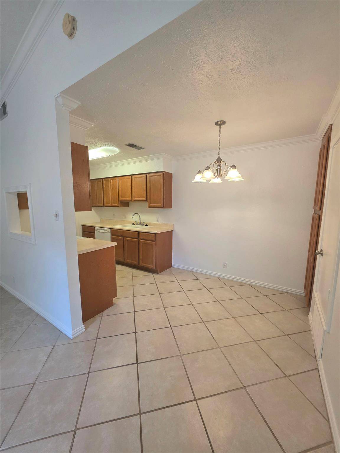 15208 Spring Hill LN #B, Pflugerville, TX 78660
