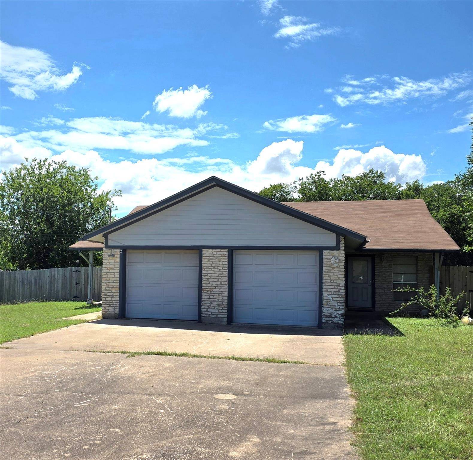 15208 Spring Hill LN #B, Pflugerville, TX 78660