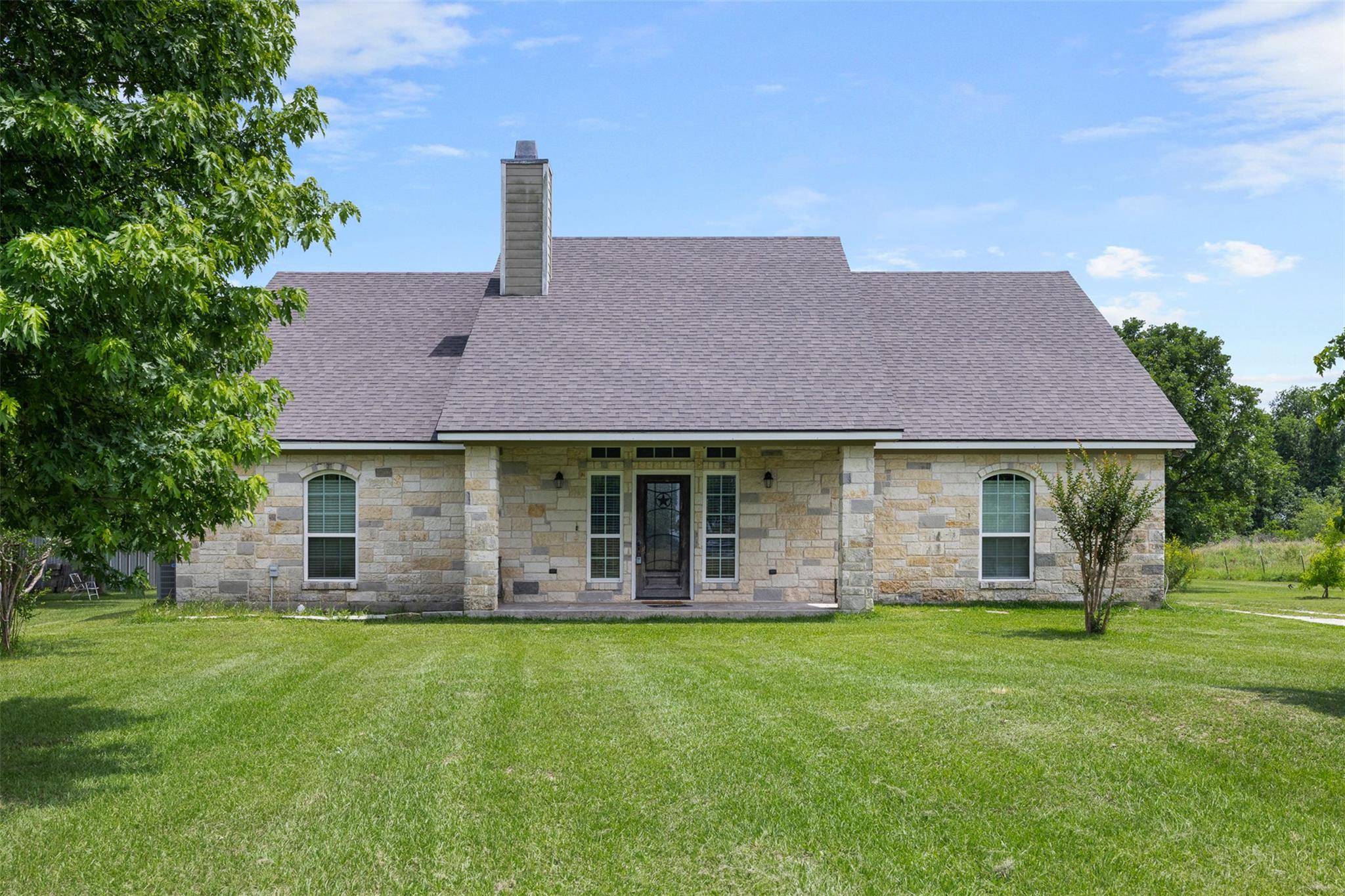 476 LCR 640, Groesbeck, TX 76642