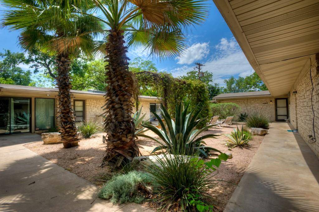 2402 Jarratt Ave, Austin, TX 78703