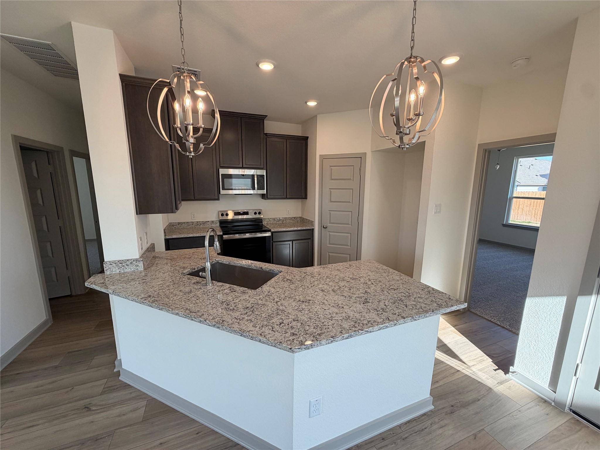 312 Boatright BLVD, Jarrell, TX 76537