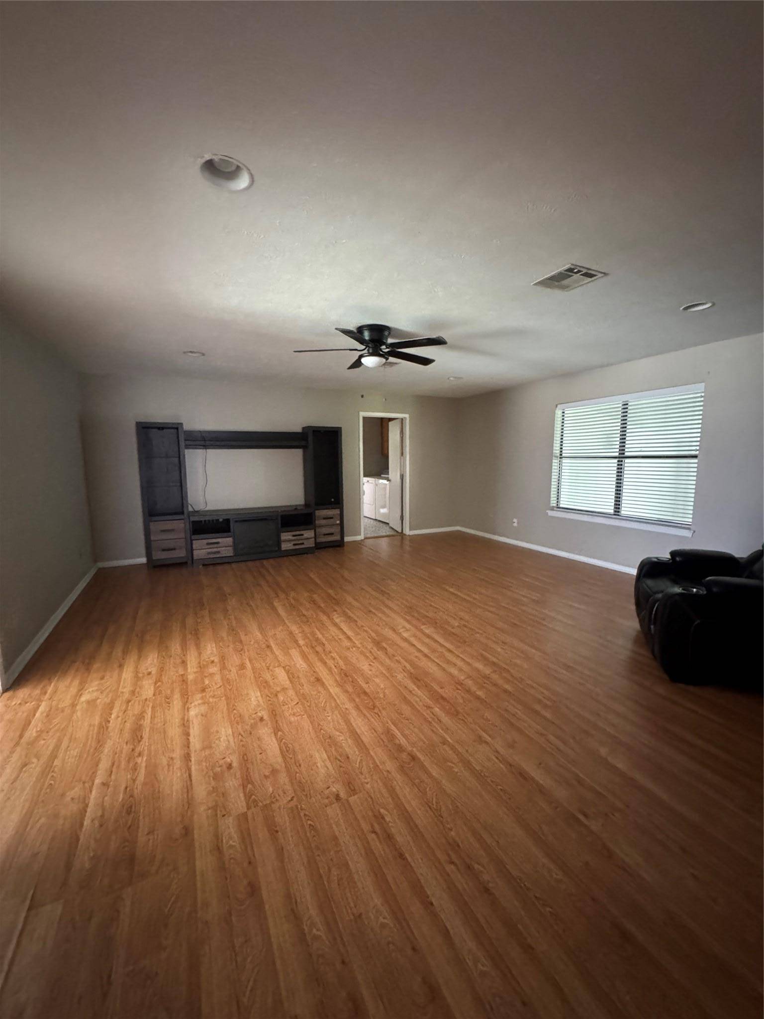 2004 Brazos Ave, Rockdale, TX 76567