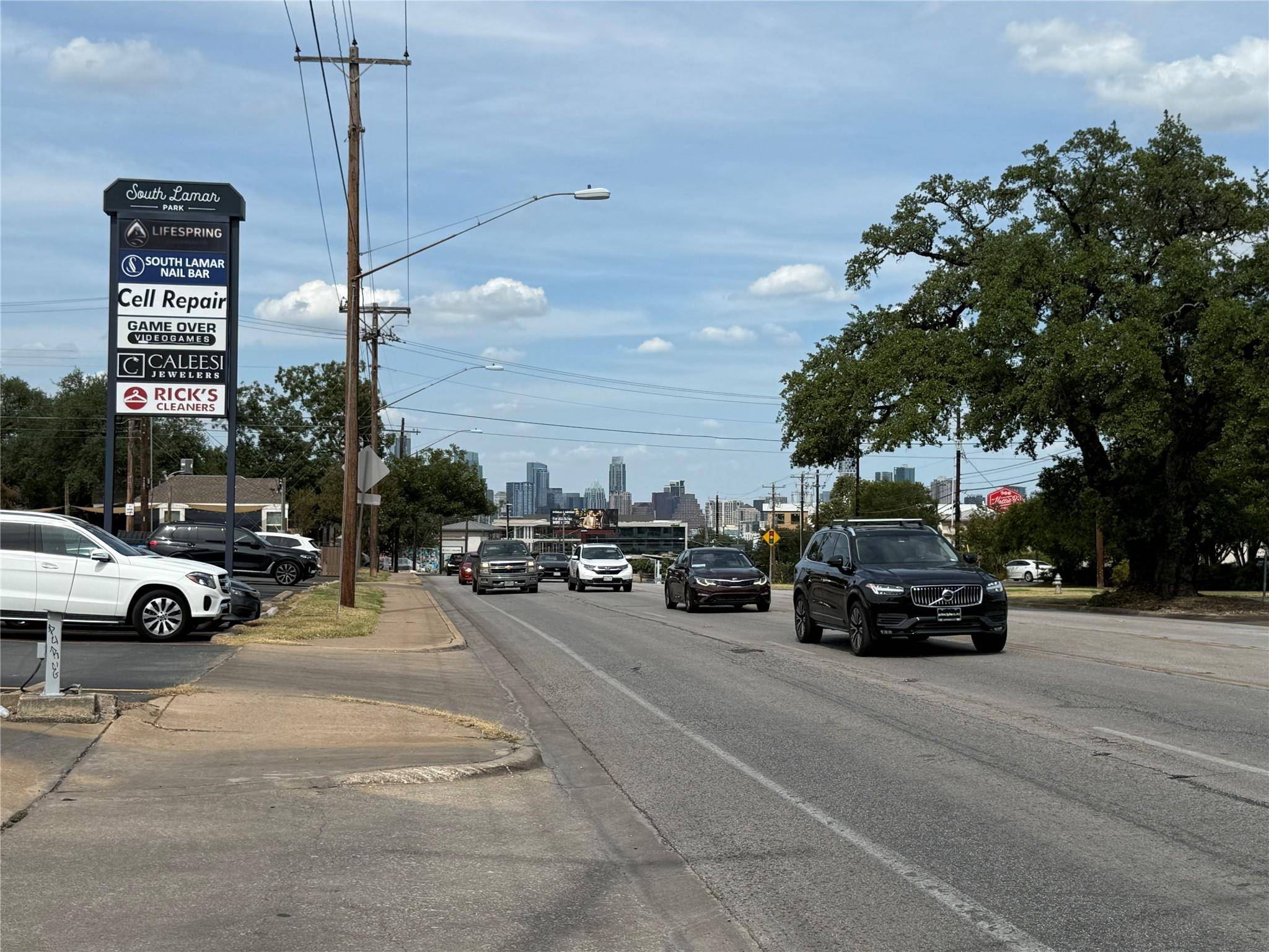 2200 Dickson DR #127, Austin, TX 78704
