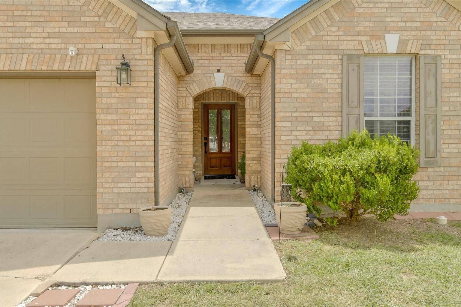 460 Waterleaf BLVD, Kyle, TX 78640