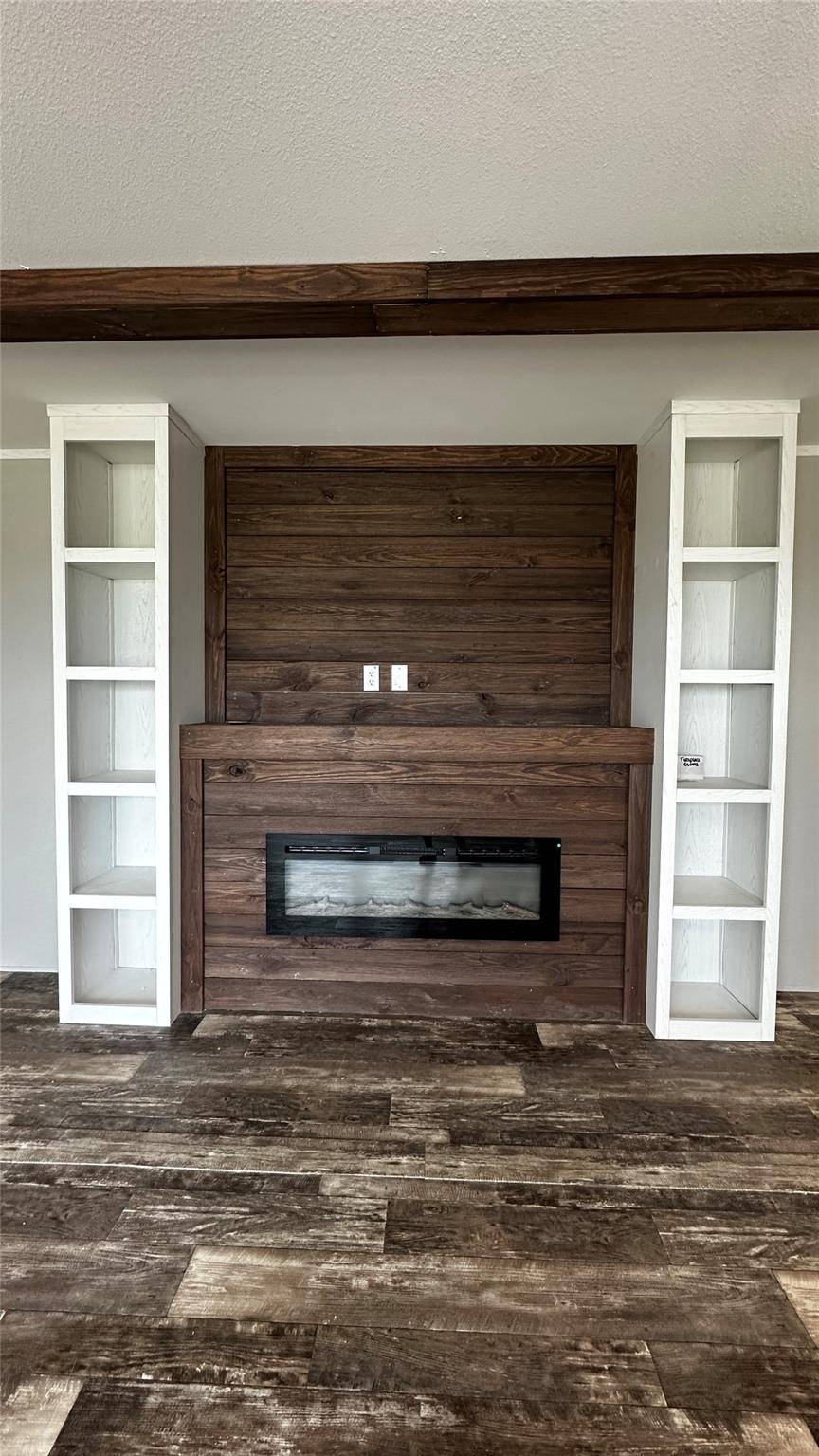 136 Caliza DR, Bertram, TX 78605