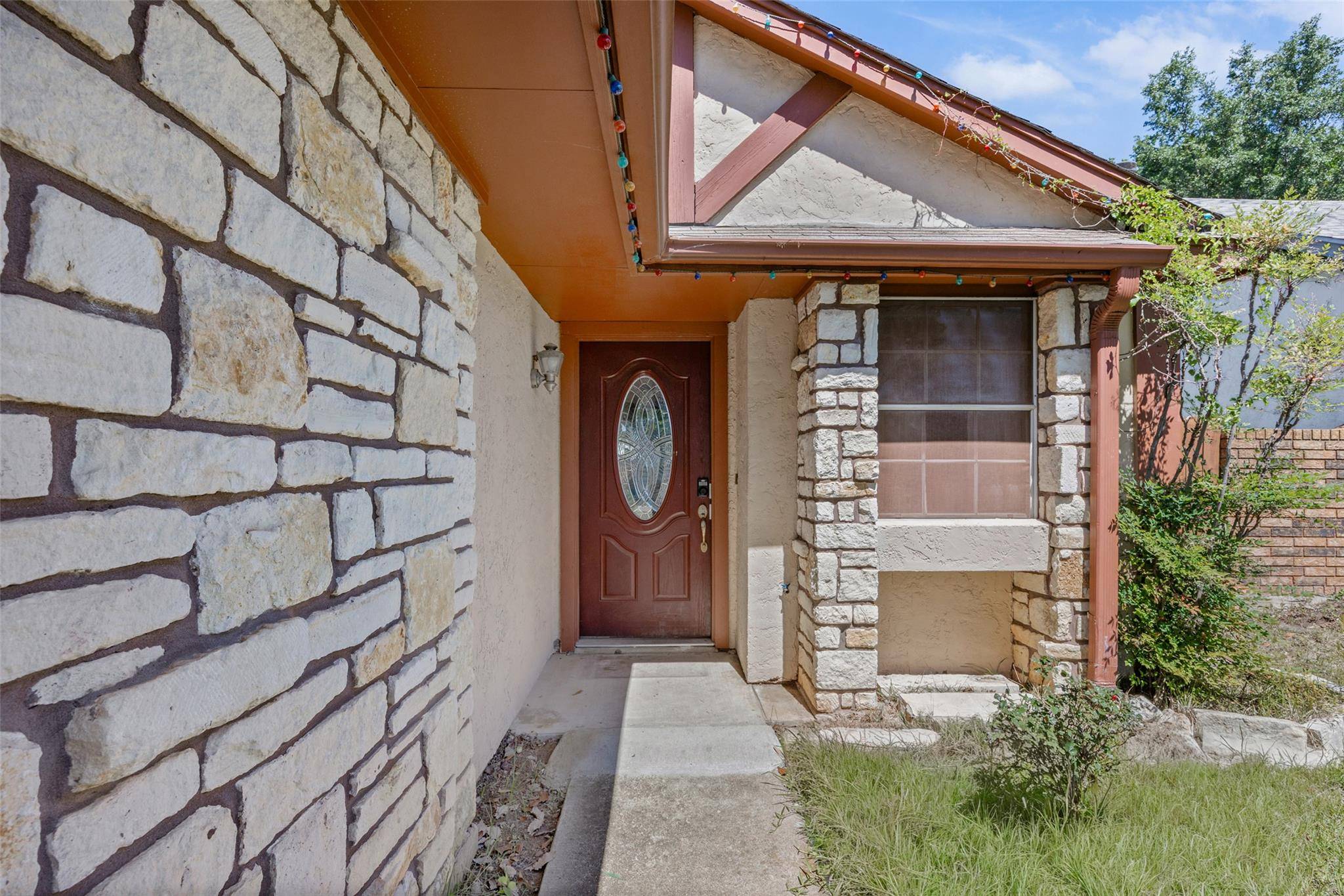 5318 Walnut Grove DR, Austin, TX 78744