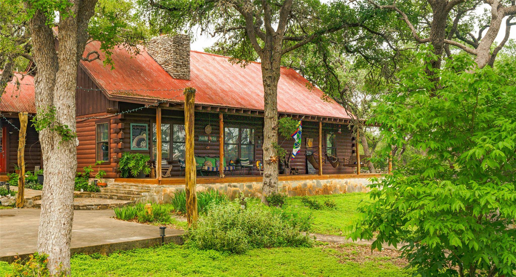 1218 Oakwood LOOP, Wimberley, TX 78676