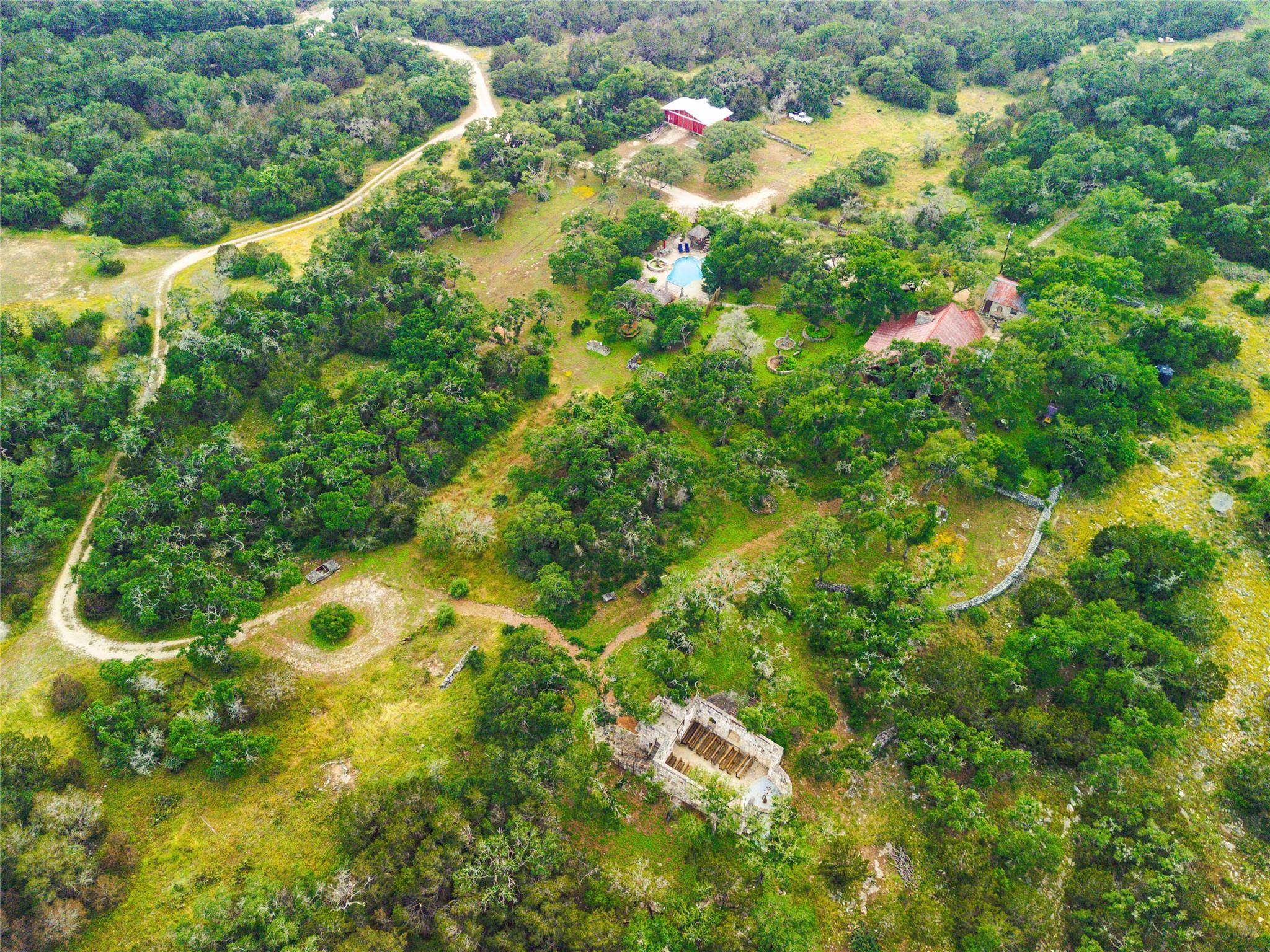 1218 Oakwood LOOP, Wimberley, TX 78676