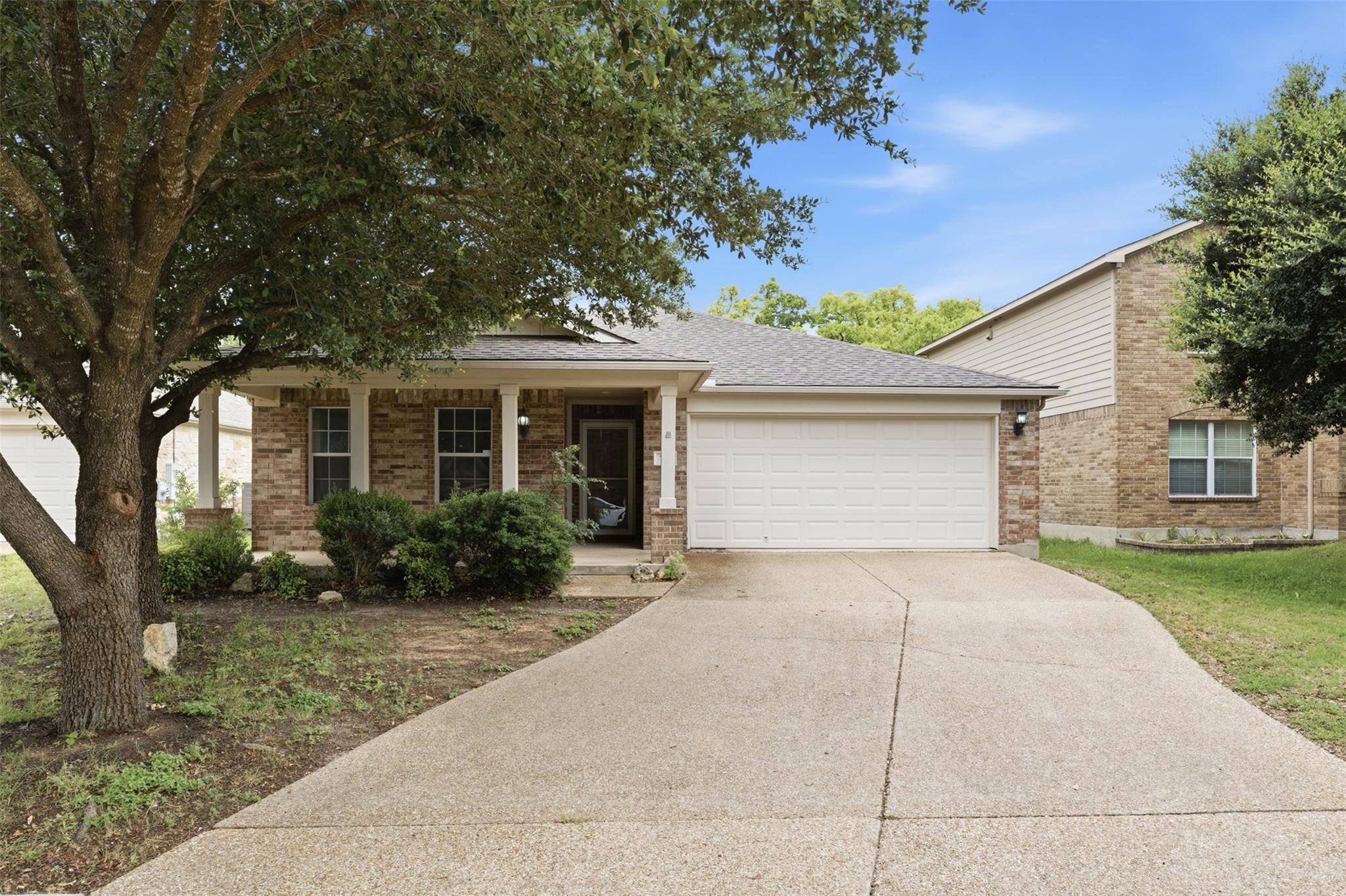725 Kingfisher LN, Leander, TX 78641