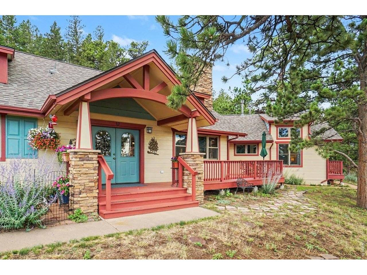600 Whispering Pines, Estes Park, CO 80517