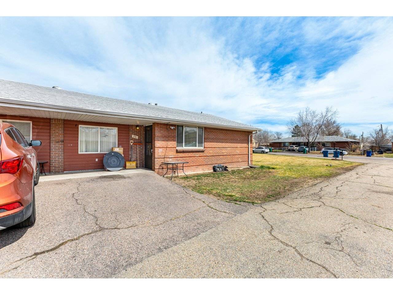 27 Newland, Lakewood, CO 80226